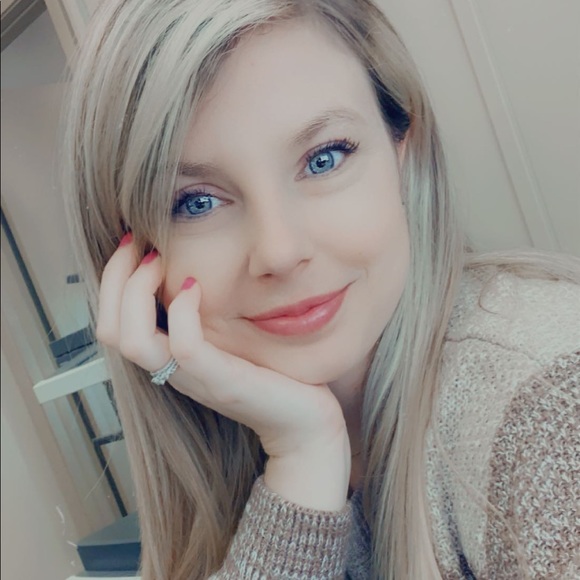 Meet your Posher, Brittany - Picture 1 of 1